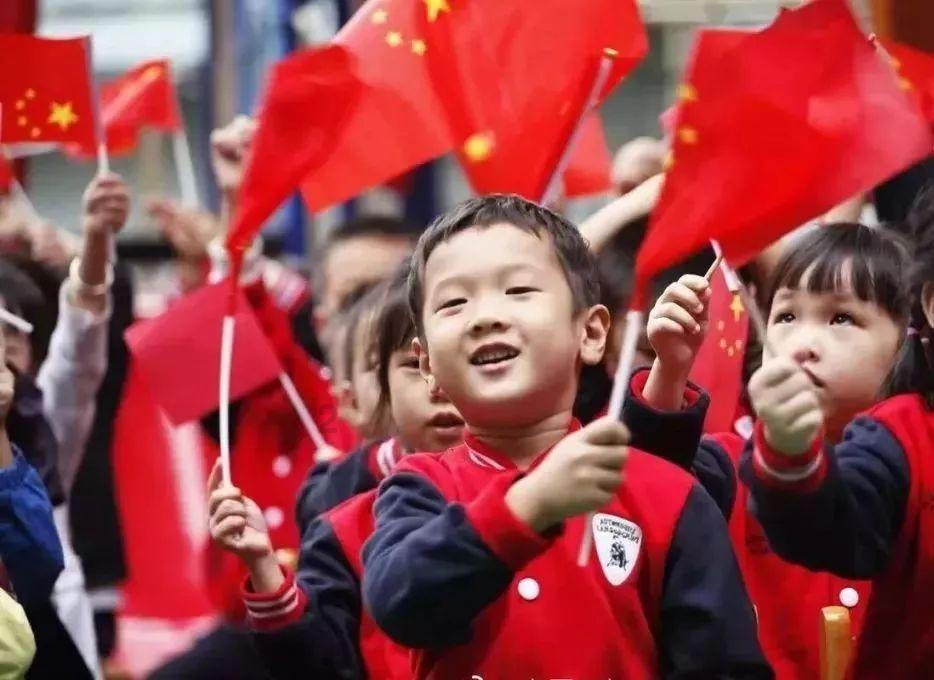 我妈找了份工作，但是需要两班倒，我说这样身体受不了，但她还不听，怎么办？游戏画面